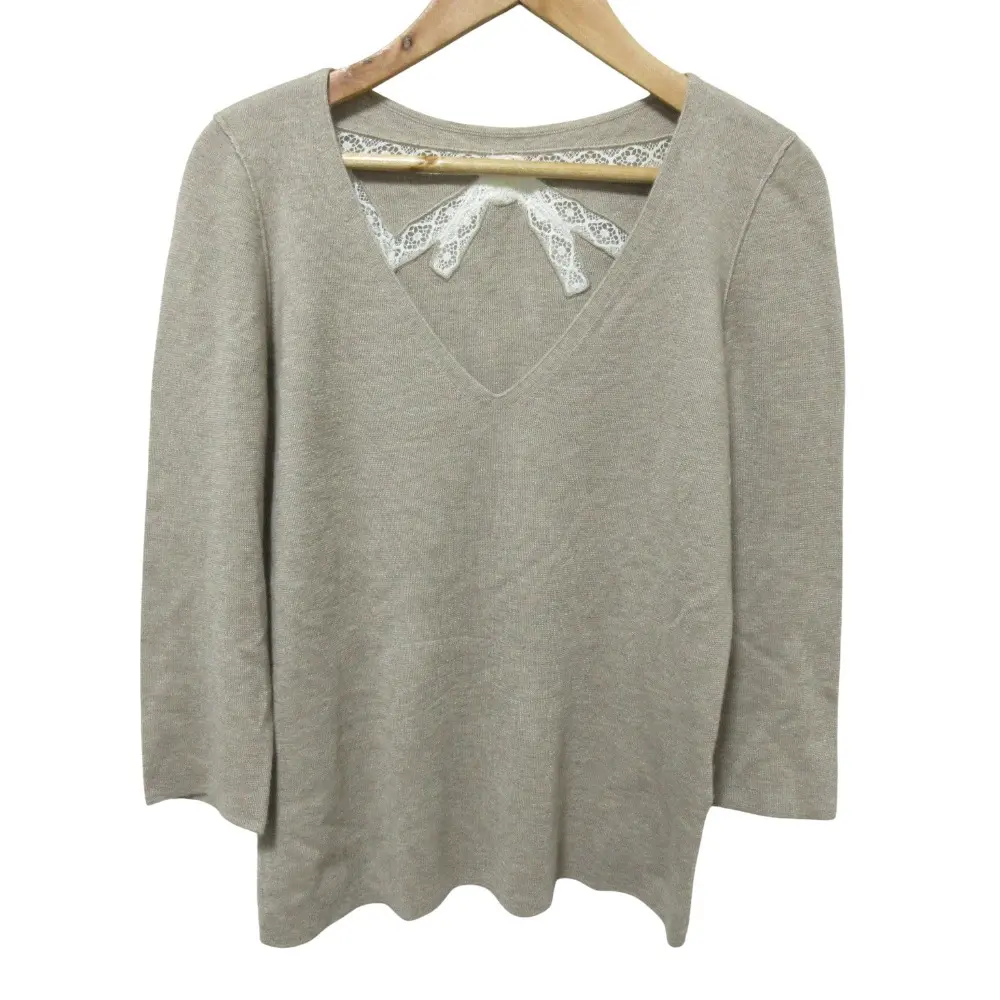 FOXEY フォクシー カシミヤシルク Vネック バックレースリボンデザイン ニット セーター 38 グレージュ
