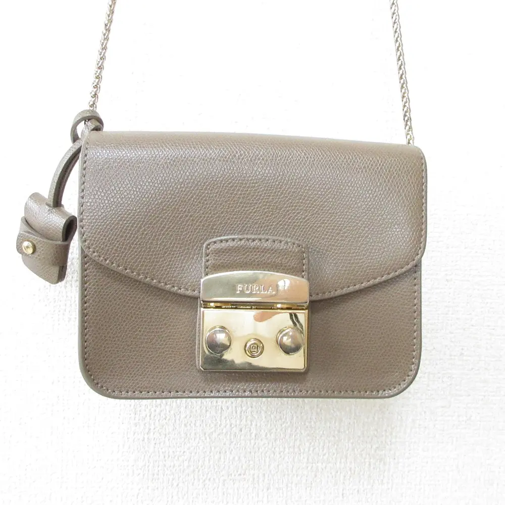 FURULA フルラ METROPOLIS MINI メトロポリス ミニ クロスボディ チェーンショルダーバッグ ポシェット トープ ブラウン