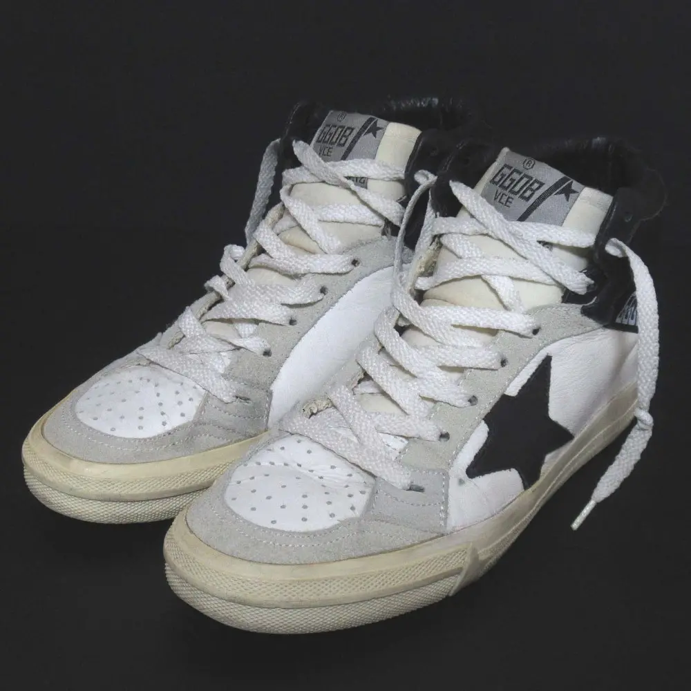 ゴールデングース（GOLDEN GOOSE）スニーカーの高価買取ならリブラ宅配買取がおすすめ