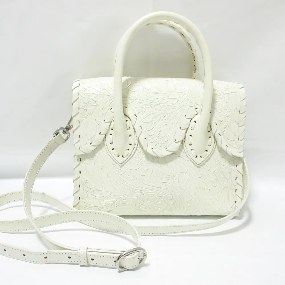 24AW CARVING TRIBES カービングトライブス レザー リトルフラワーハンドバッグ ショルダーバッグ 0424382601 ホワイト