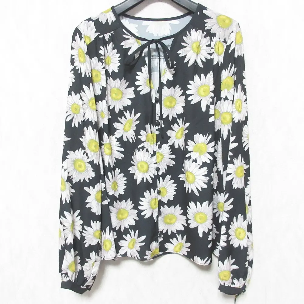 24SS GRACE CONTINENTAL グレースコンチネンタル マーガレットフラワープリントブラウス 長袖 シャツ 0124141111 36 ブラック