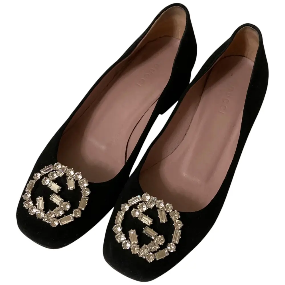 GUCCI グッチ GG クリスタル ビジューバックル スエード パンプス 35 約22cm相当 ブラック