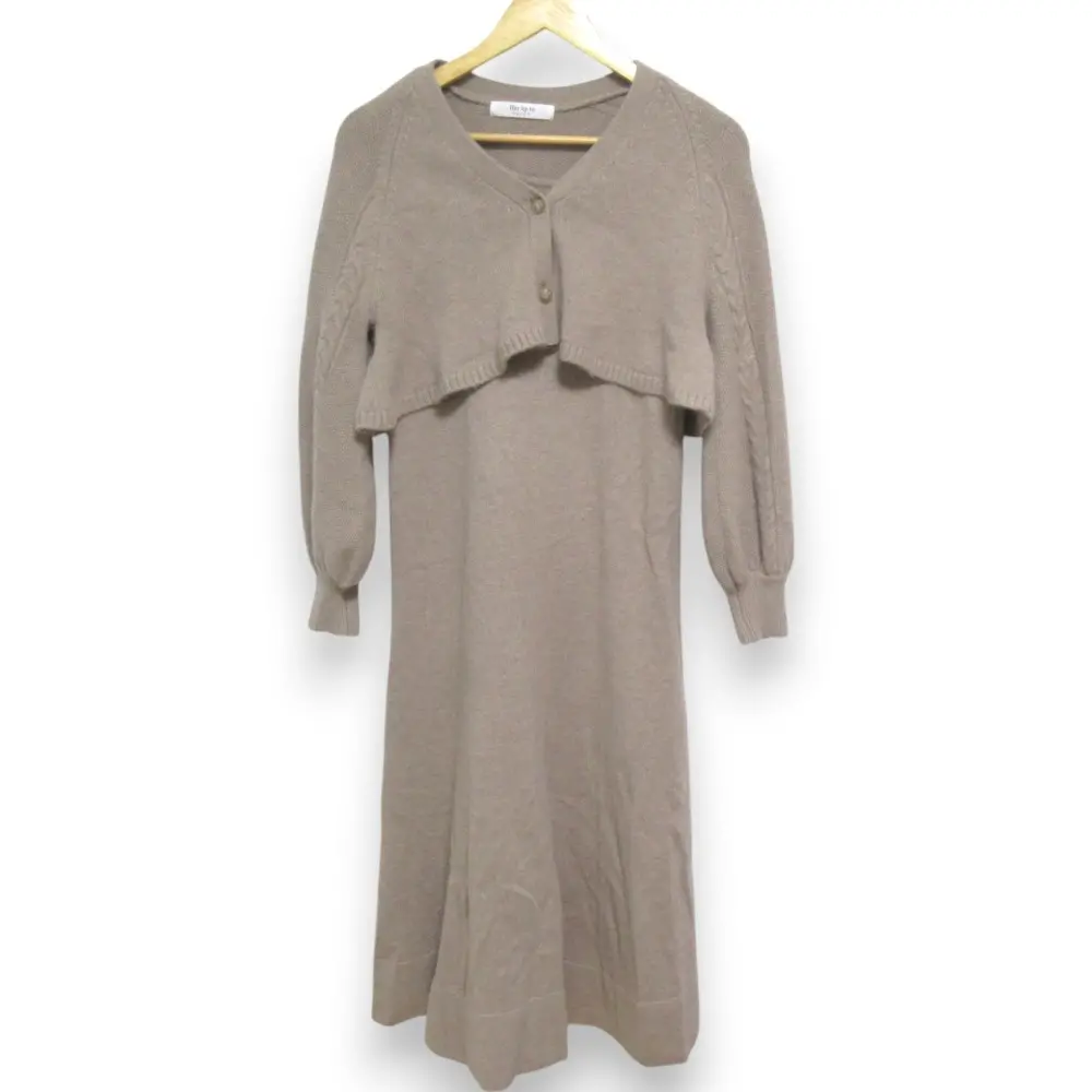 22AW Herlipto ハーリップトゥ Back Ribbon Wool-Blend Knit Set バックリボンカーディガン+ロングワンピース セット S ベージュの買取実績【2024年11月買取】