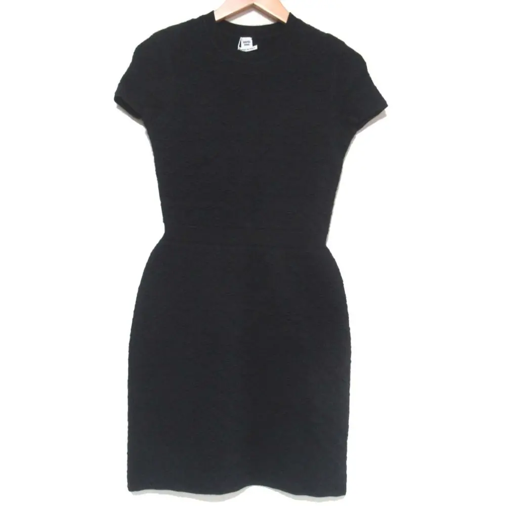 23SS HERMES エルメス カシミヤ×シルクブレンド エンボス ひざ上丈 半袖 ニット ドレス ワンピース 3E2500DC 34サイズ ブラック