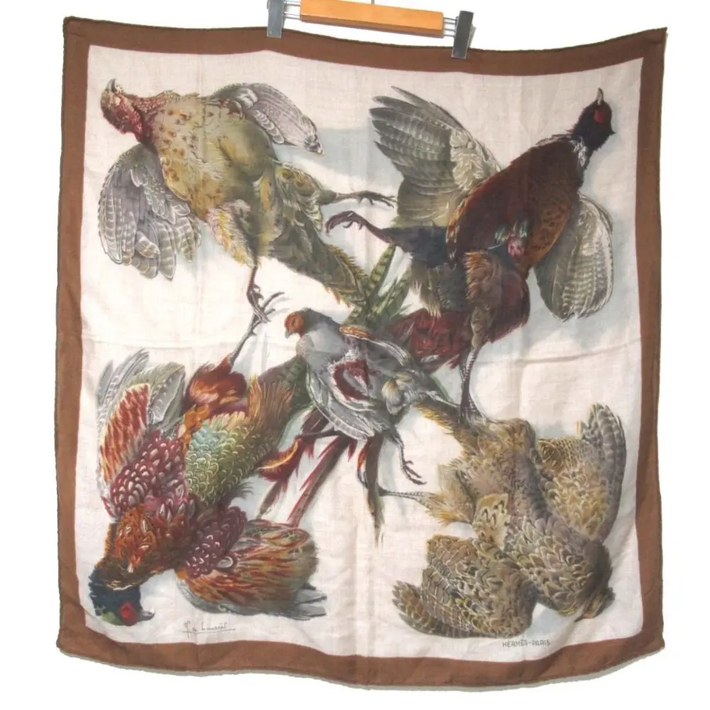 HERMES エルメス BELLE CHASSE Henri de Linares キジ 鳥柄 カレ90 大判スカーフ ブラウン×ベージュ系