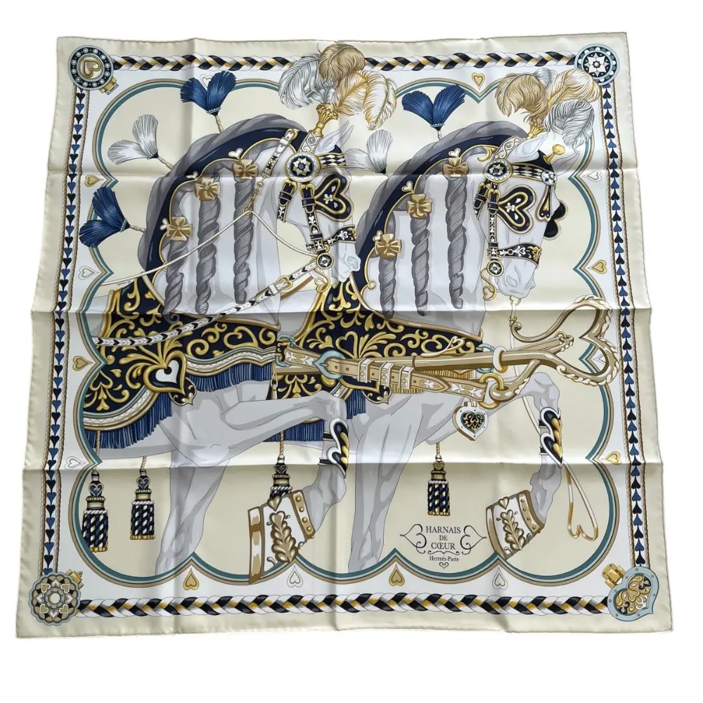 24SS HERMES エルメス Harnais de Coeur アルネ・ドゥ・クール カレ90 大判スカーフ クリーム×マリン×ゴールド