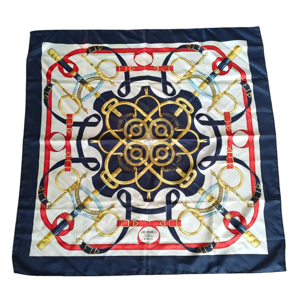 HERMES エルメス カレ90 シルク Eperon d’or 黄金の拍車 大判 スカーフ バンダナ ネイビー系