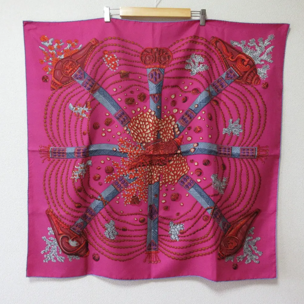 HERMES エルメス カレ90 CHEMINS DE CORAIL 珊瑚の小道 大判スカーフ ピンク