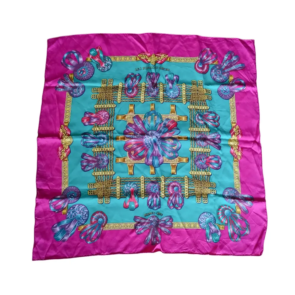 HERMES エルメス カレ70 LES RUBANS DU CHEVAL 馬のリボン シルク100％ バンダナ スカーフ パープル×マルチカラー