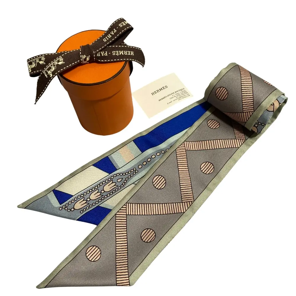 HERMES エルメス BALADE EN BERLINE ツイリー シルクスカーフ マルチカラー