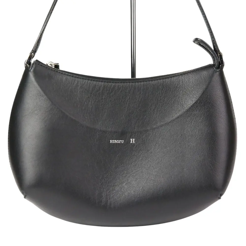 人気♡HIROFU ヒロフ ロゴ レザー Hロゴ ショルダーバッグ ブラック HIROFU(ヒロフ) レザー ショルダーバッグ Hロゴ