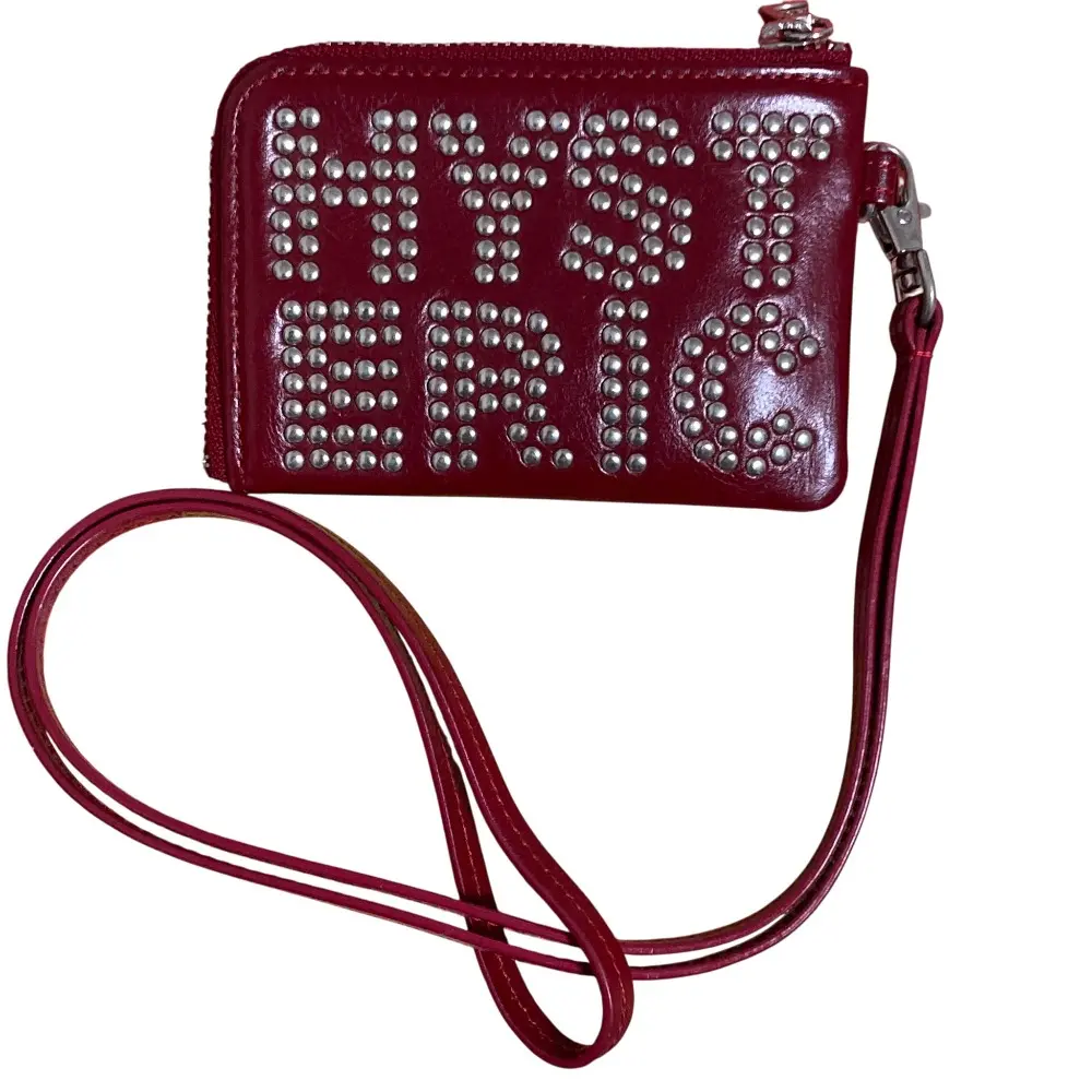 HYSTERIC GLAMOUR ヒステリックグラマー ロゴスタッズ ストラップ付きコインケース レッド