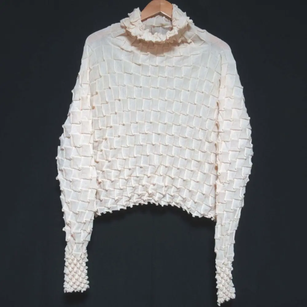 クリーニング済 21AW ISSEY MIYAKE イッセイミヤケ 長袖 タートルネック 3D プリーツ ニット カットソー 2 ベージュ系