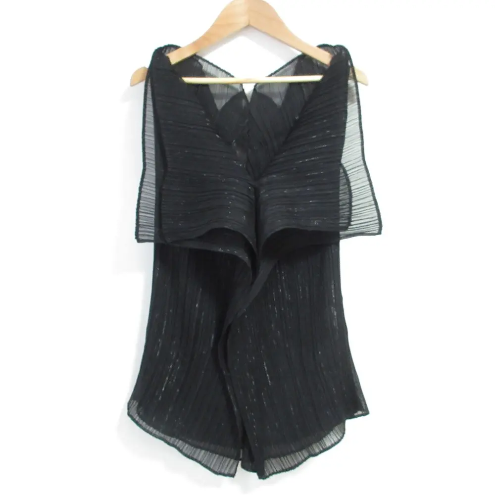 ISSEY MIYAKE イッセイミヤケ ラメプリーツ ノースリーブブラウス IM11FJ240 サイズ2 ブラック