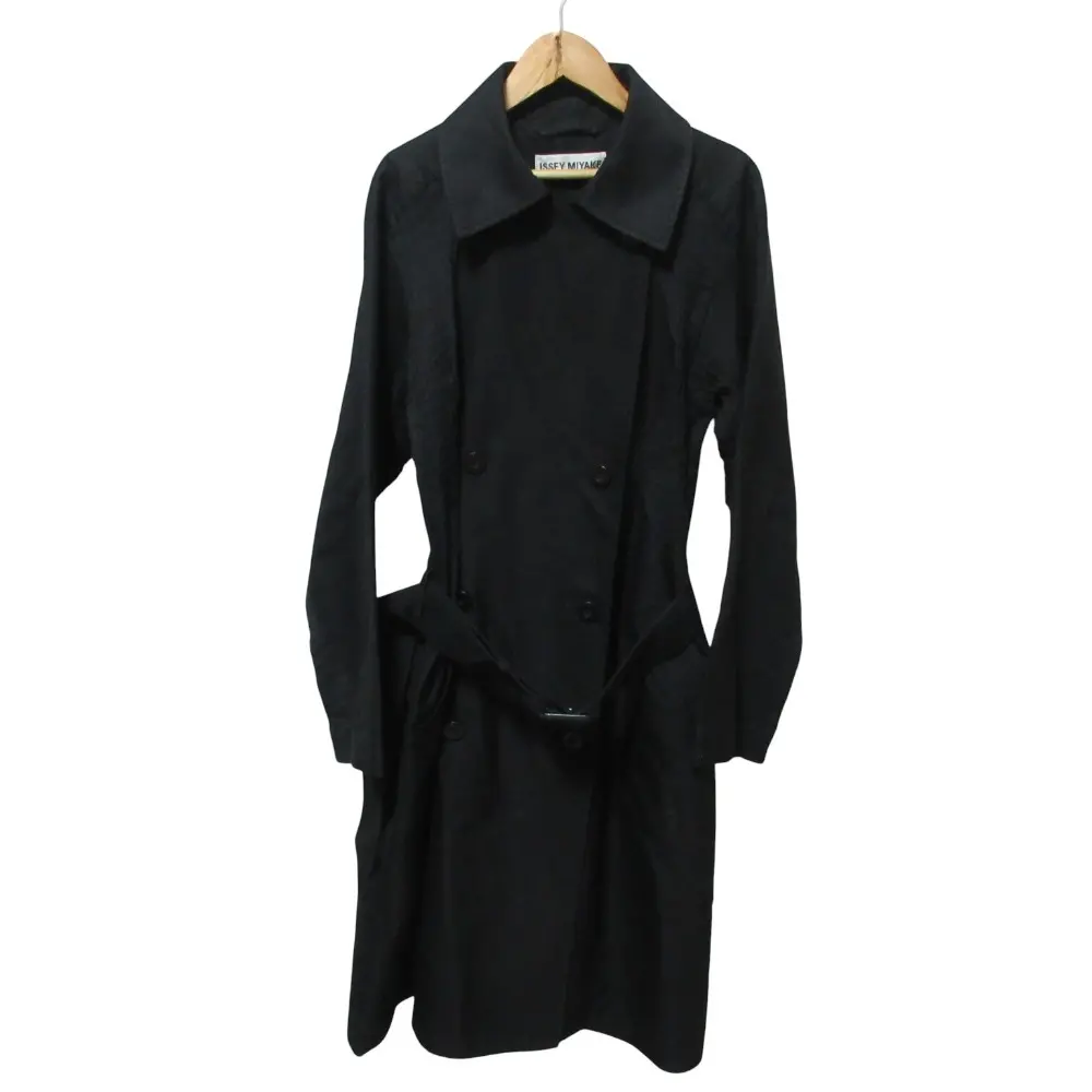 ISSEY MIYAKE イッセイミヤケ プリーツトレンチコート ダブルブレストコート IM33FA005 2 ブラック