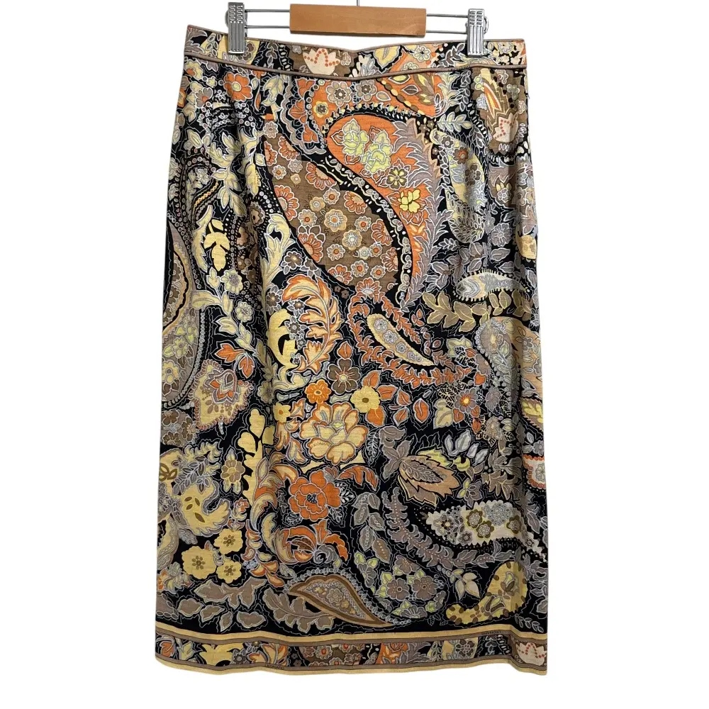 LEONARD FASHION レオナールファッション フラワープリント シルクブレンド ひざ丈 スカート サイズ67 マルチカラー