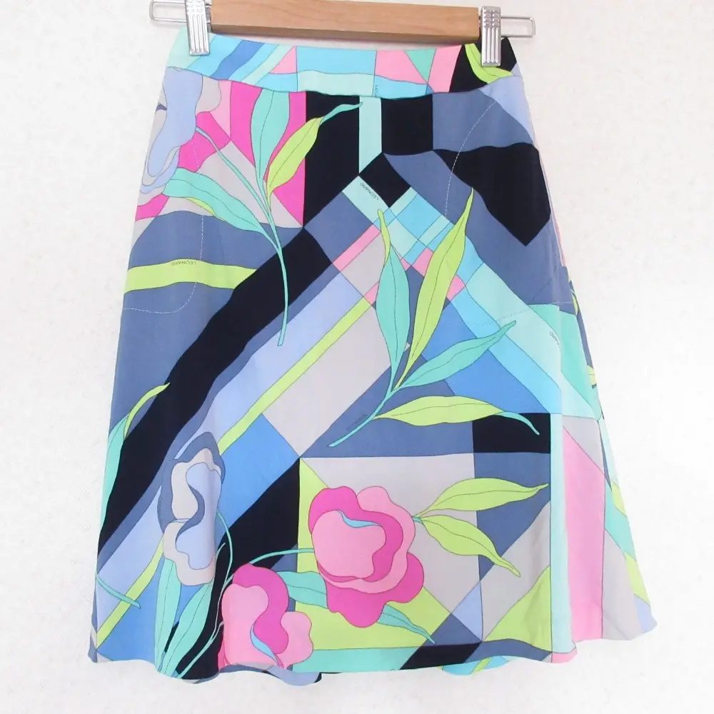 LEONARD レオナール フラワープリント 総柄 ひざ丈 セミフレア スカート 1 ブルー系