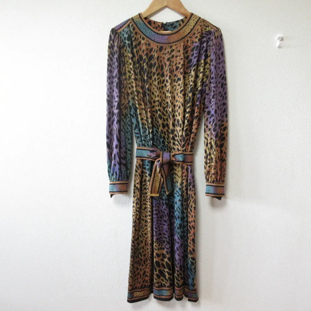 LEONARD レオナール アニマル柄 ウールシルク 長袖 ベルテッド ロングワンピース LL ベージュ系