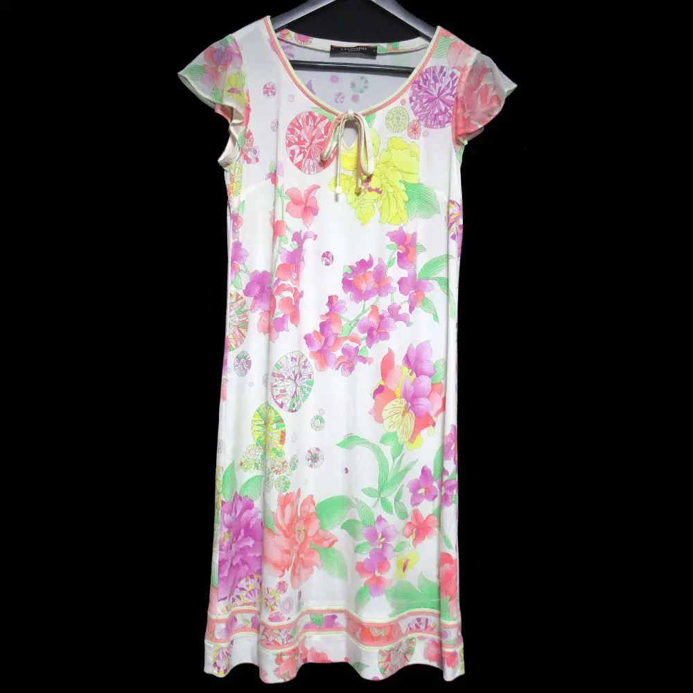 LEONARD レオナール フラワー柄 カンカンストレッチ フレンチスリーブ ひざ丈 ワンピース 36サイズ アイボリー系