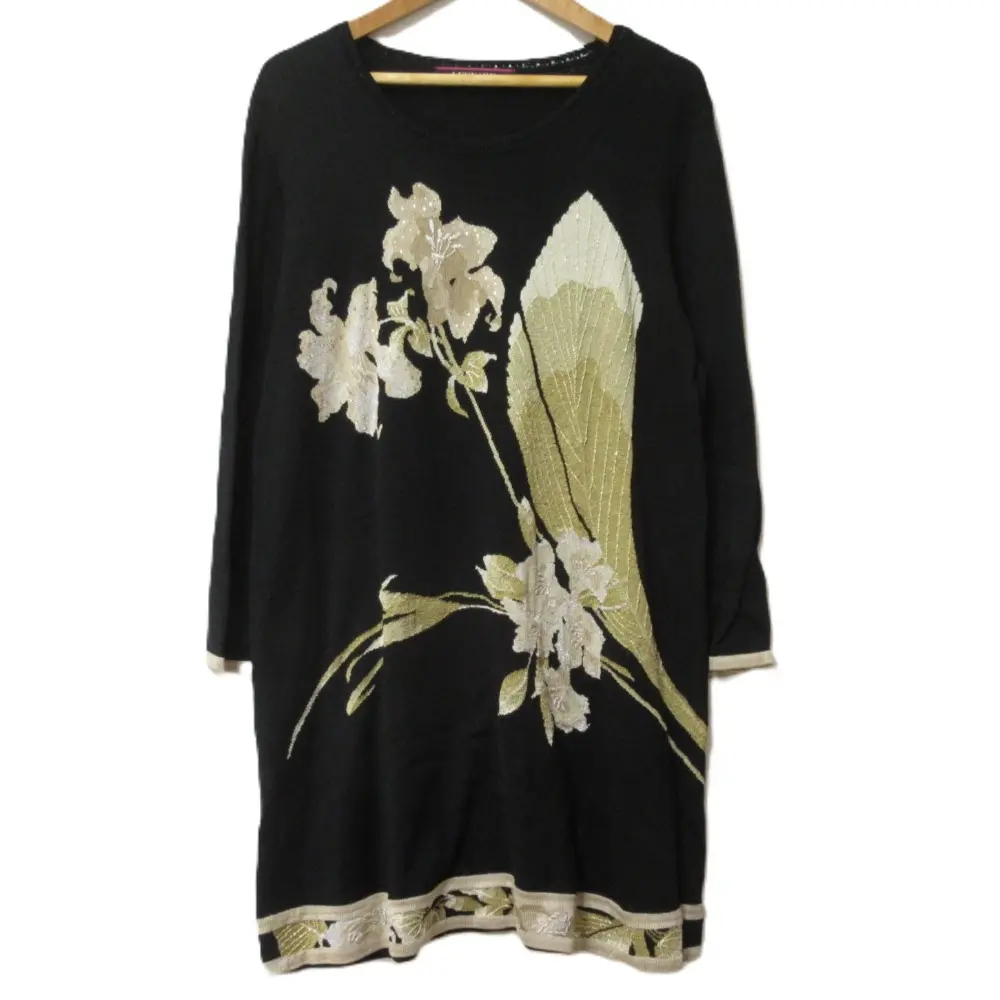 LEONARD レオナール シルクブレンド ビジュー フラワー刺繍 長袖 チュニック ニット カットソー サイズ42 ブラック系