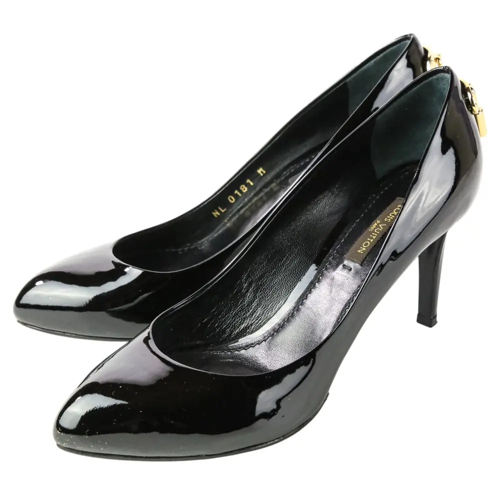 LOUIS VUITTON ルイヴィトン バック カデナ パテントレザー ポインテッドトゥ パンプス 35 約22.5-23cm ブラック