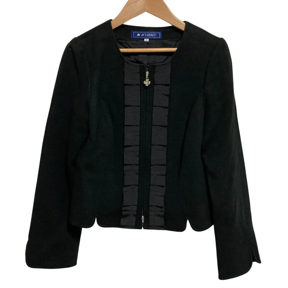 M'S GRACY エムズグレイシー カメリア ダブルジップ ノーカラー フリルジャケット 36 ブラック