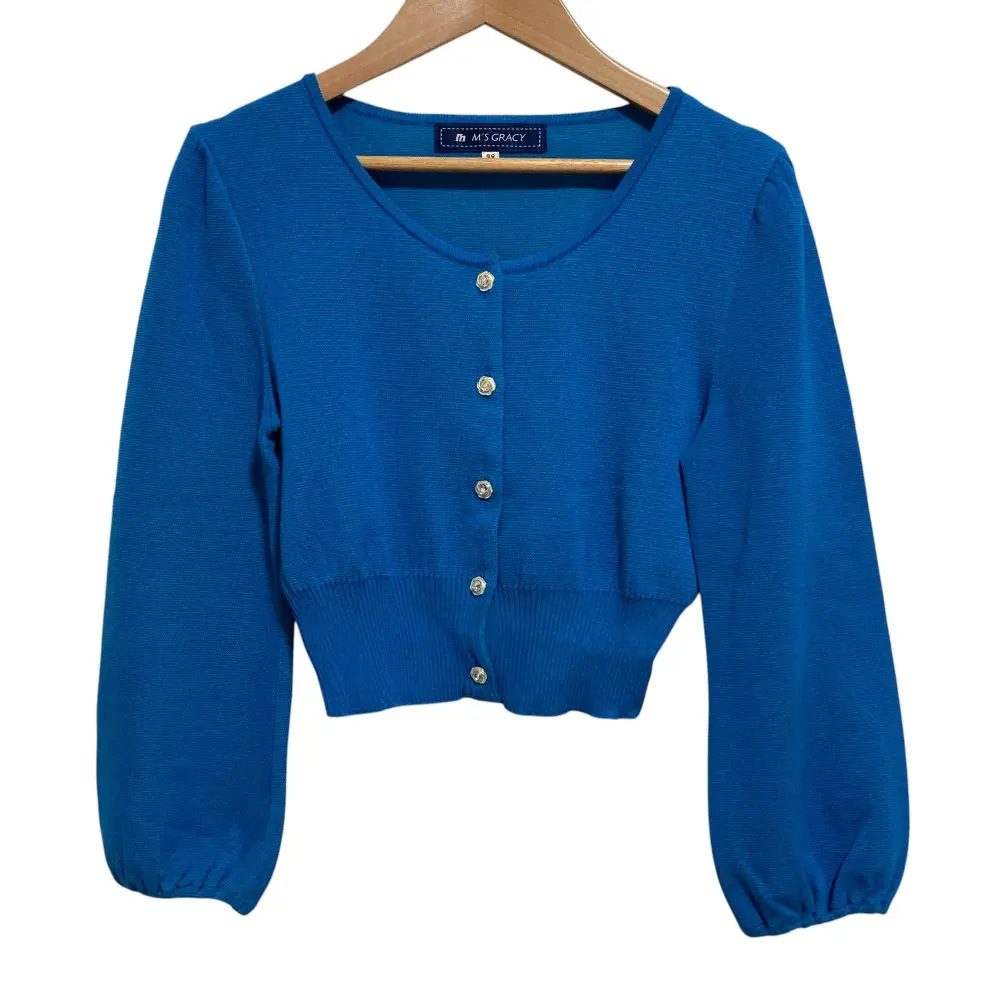 M'S GRACY エムズグレイシー カメリアボタン クルーネック クロップド ニット カーディガン ボレロ 38 ブルー