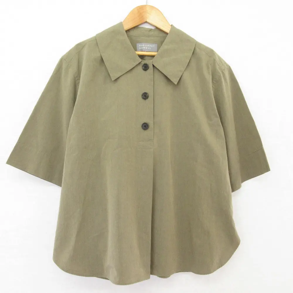 24AW MARGARET HOWELL マーガレットハウエル COTTON CHAMBRAY ハーフボタン シャツ ブラウス サイズ2 カーキ