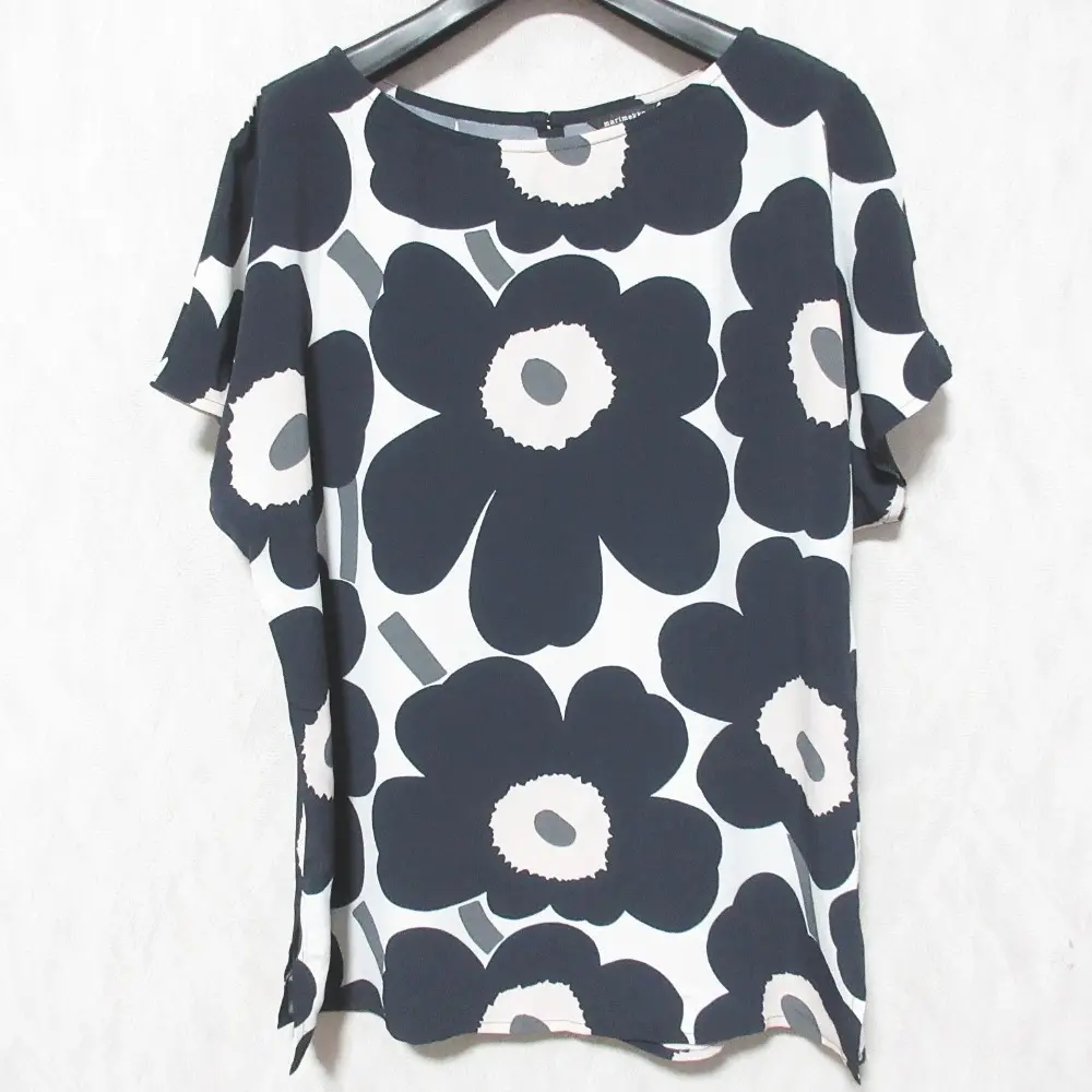 marimekko マリメッコ ウニッコ柄 半袖 ブラウス 52183-5-45851 S ホワイト ブラック