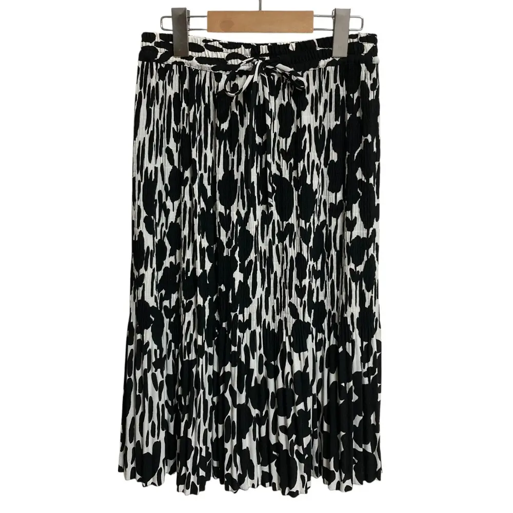 MAX MARA マックスマーラ 総柄 プリーツ スカート ホワイト サイズ38 ブラック