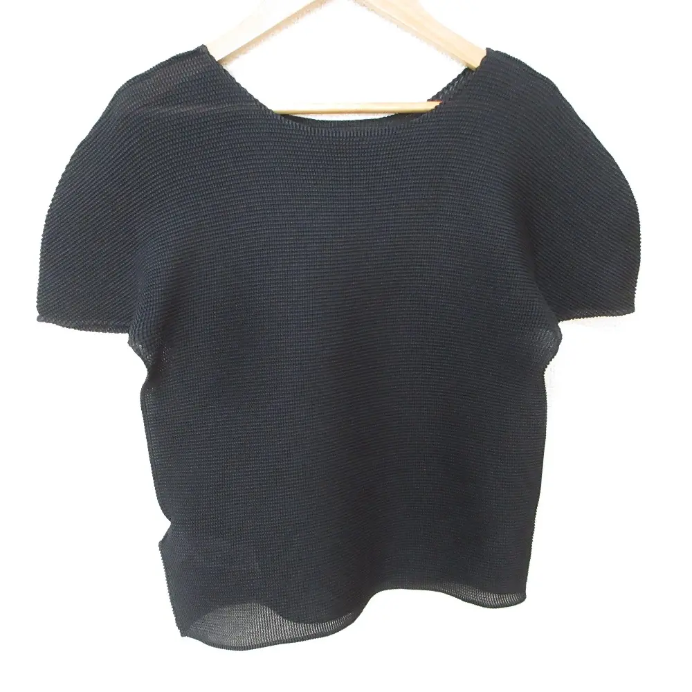 21AW me ISSEY MIYAKE ミーイッセイミヤケ 半袖 カットソー トップス ブラック