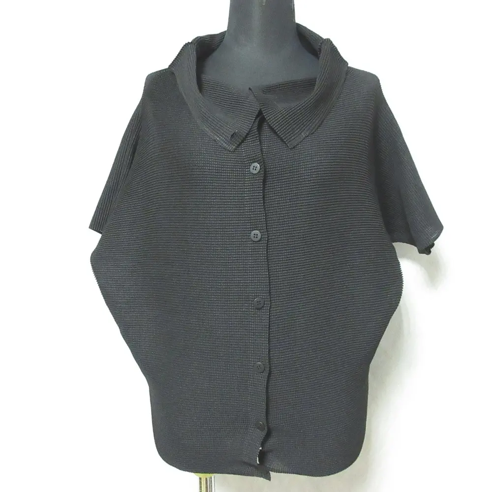 me ISSEY MIYAKE ミーイッセイミヤケ 半袖 ドルマンスリーブ ワッフル ボックスプリーツ シャツ ブラウス MI53FO218 ブラック