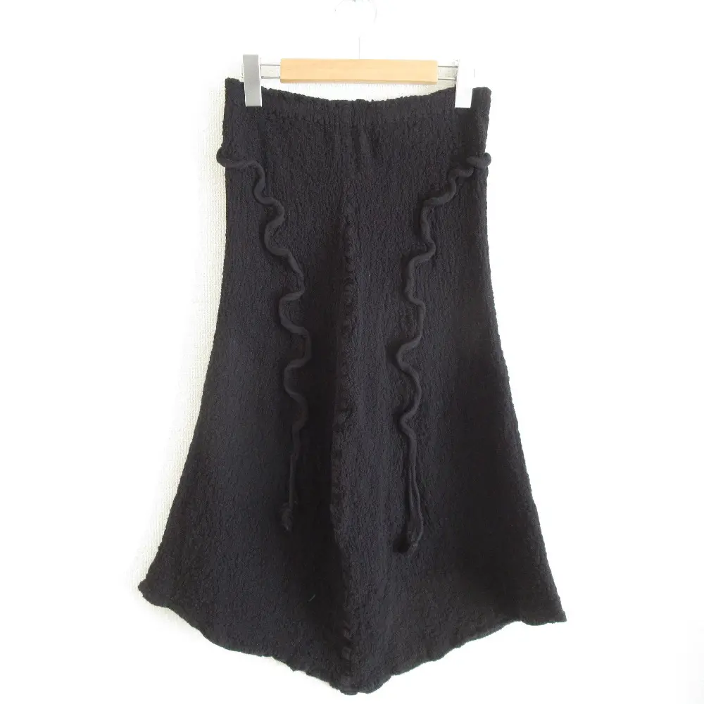 me ISSEY MIYAKE ミーイッセイミヤケ ミモレ丈 ミディ丈 イージー クレープスカート M164FG121 ブラック