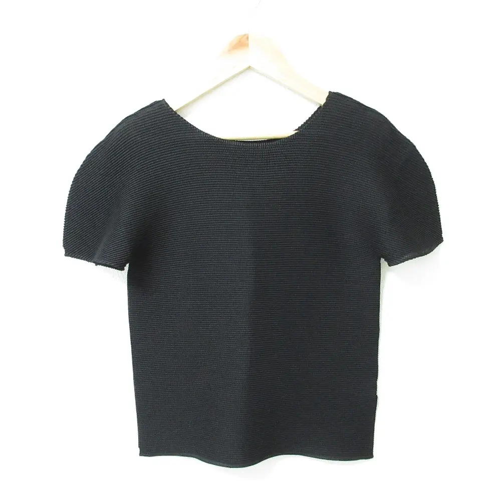 23AW me ISSEY MIYAKE ミーイッセイミヤケ ワッフル ボックスプリーツ ラグランスリーブ 半袖 カットソー プルオーバー ブラック