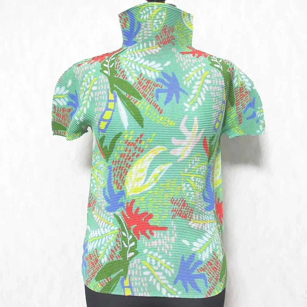 23SS me ISSEY MIYAKE  ミー イッセイミヤケ ジャングルプリント ストレッチプリーツトップス カットソー MI31FK795 グリーン