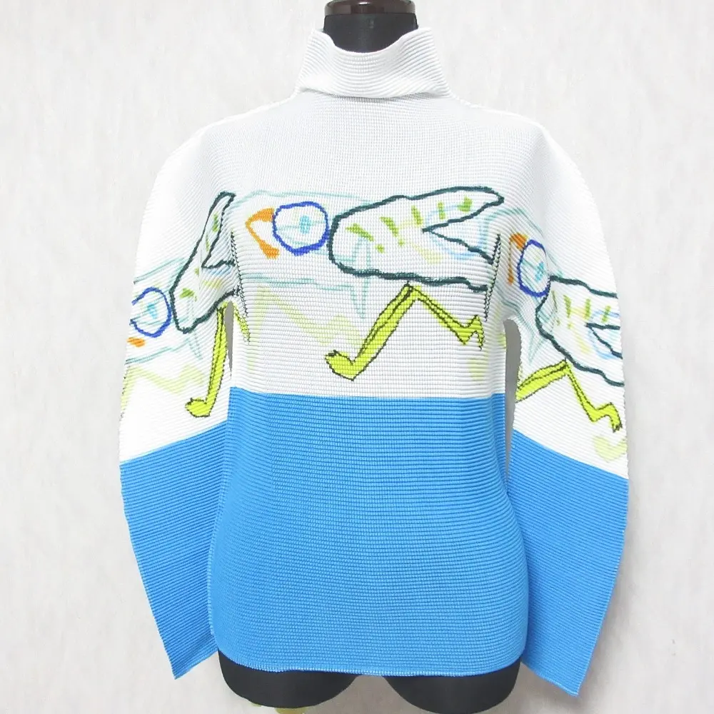 me ISSEY MIYAKE ミー イッセイミヤケ SEITARO KURODA ストレッチプリーツトップス カットソー MI03FJ011 ホワイト ブルー