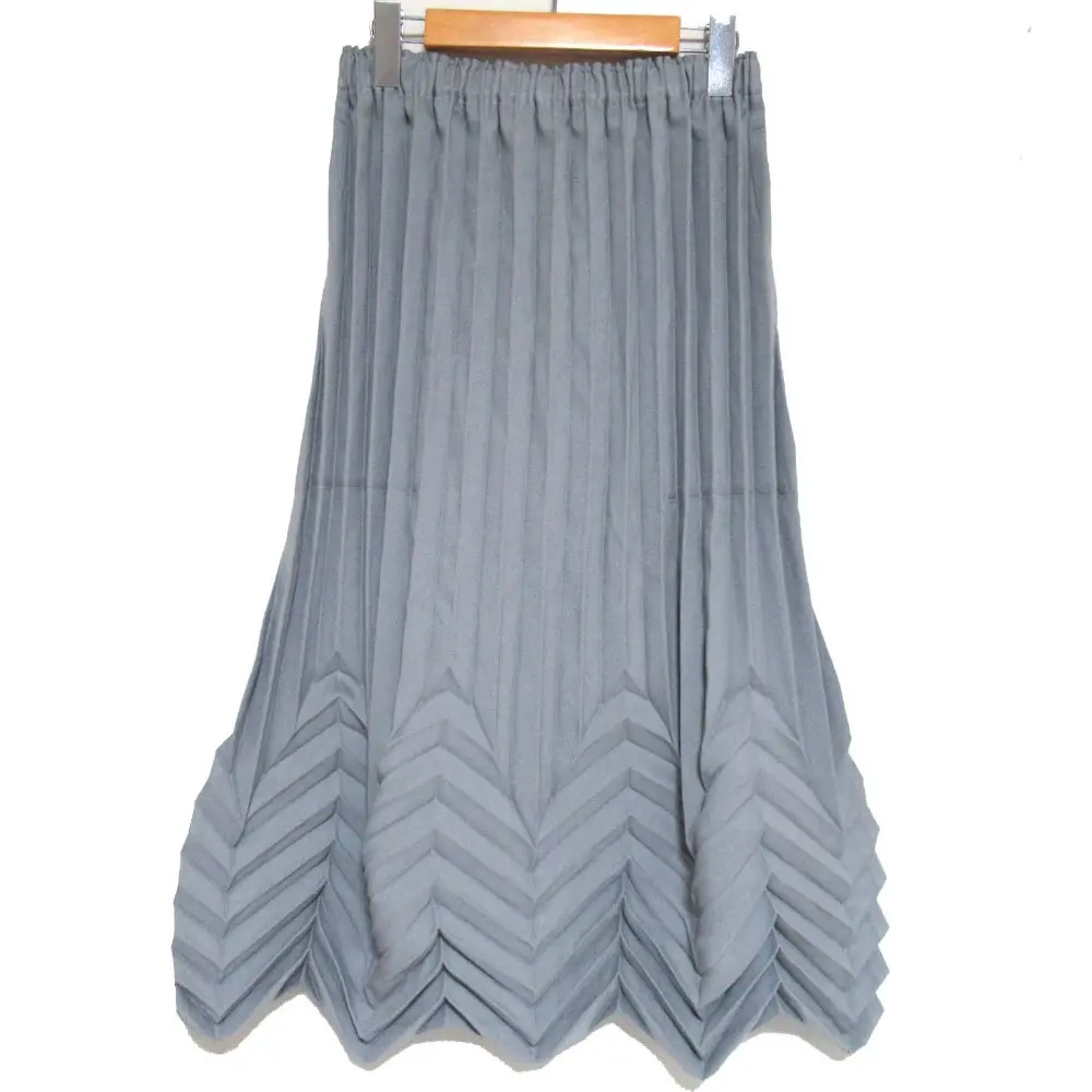 25SS me ISSEY MIYAKE ミー イッセイミヤケ STAR PLEATS BOTTOM イージーウエスト プリーツスカート MI51FG571 ライトグレー