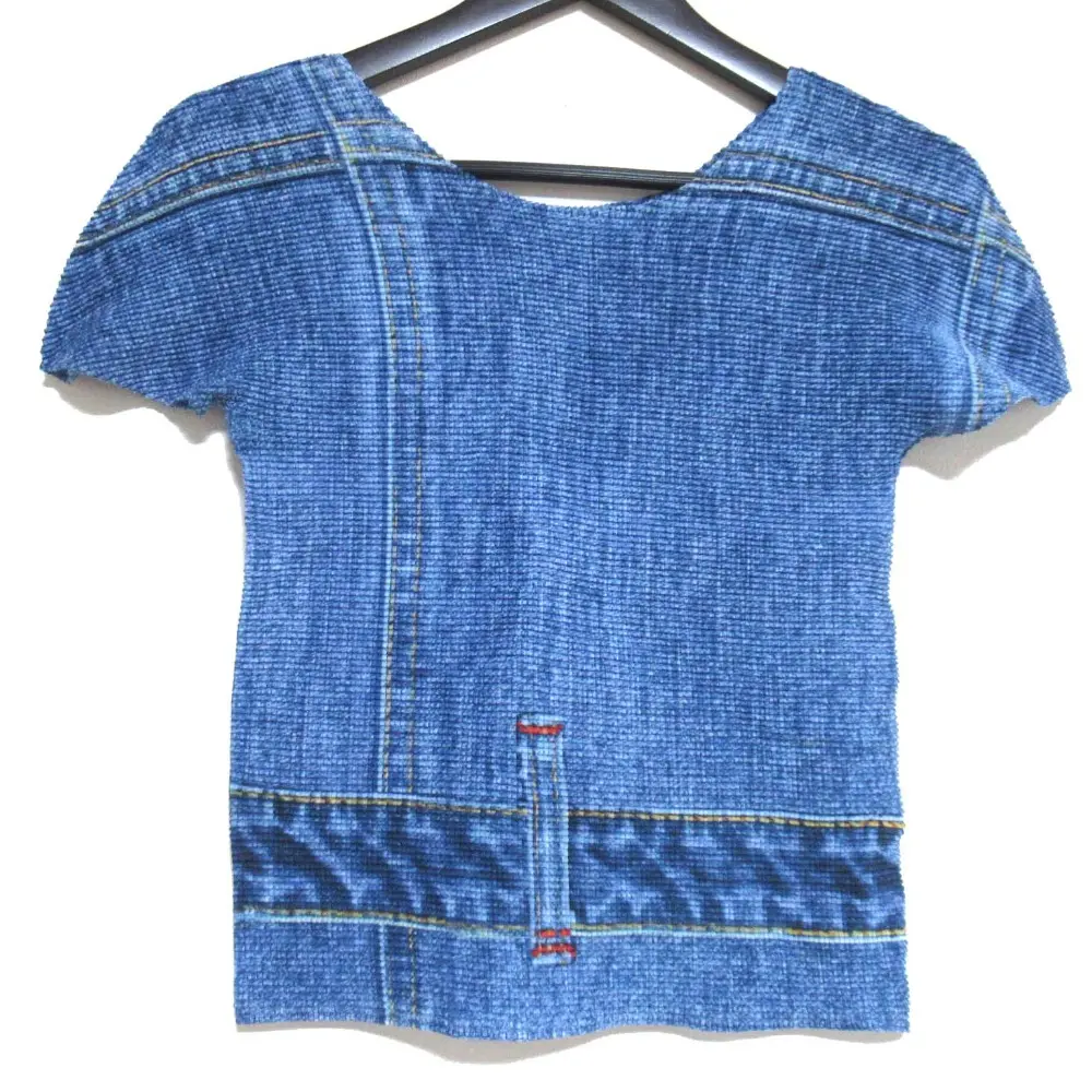 me ISSEY MIYAKE ミー イッセイミヤケ ボックスプリーツ デニム転写 半袖 カットソー MI31FK396 ブルー