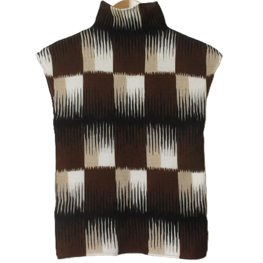 me ISSEY MIYAKE ミーイッセイミヤケ チェック柄 ボックスプリーツ ハイネック ノースリーブ カットソー MI53FK223 ブラウン系