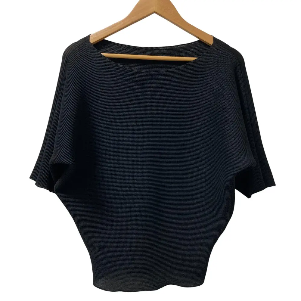 me ISSEY MIYAKE ミーイッセイミヤケ ワッフルプリーツ ハーフスリーブ コクーンカットソー MI63FK128 ブラック