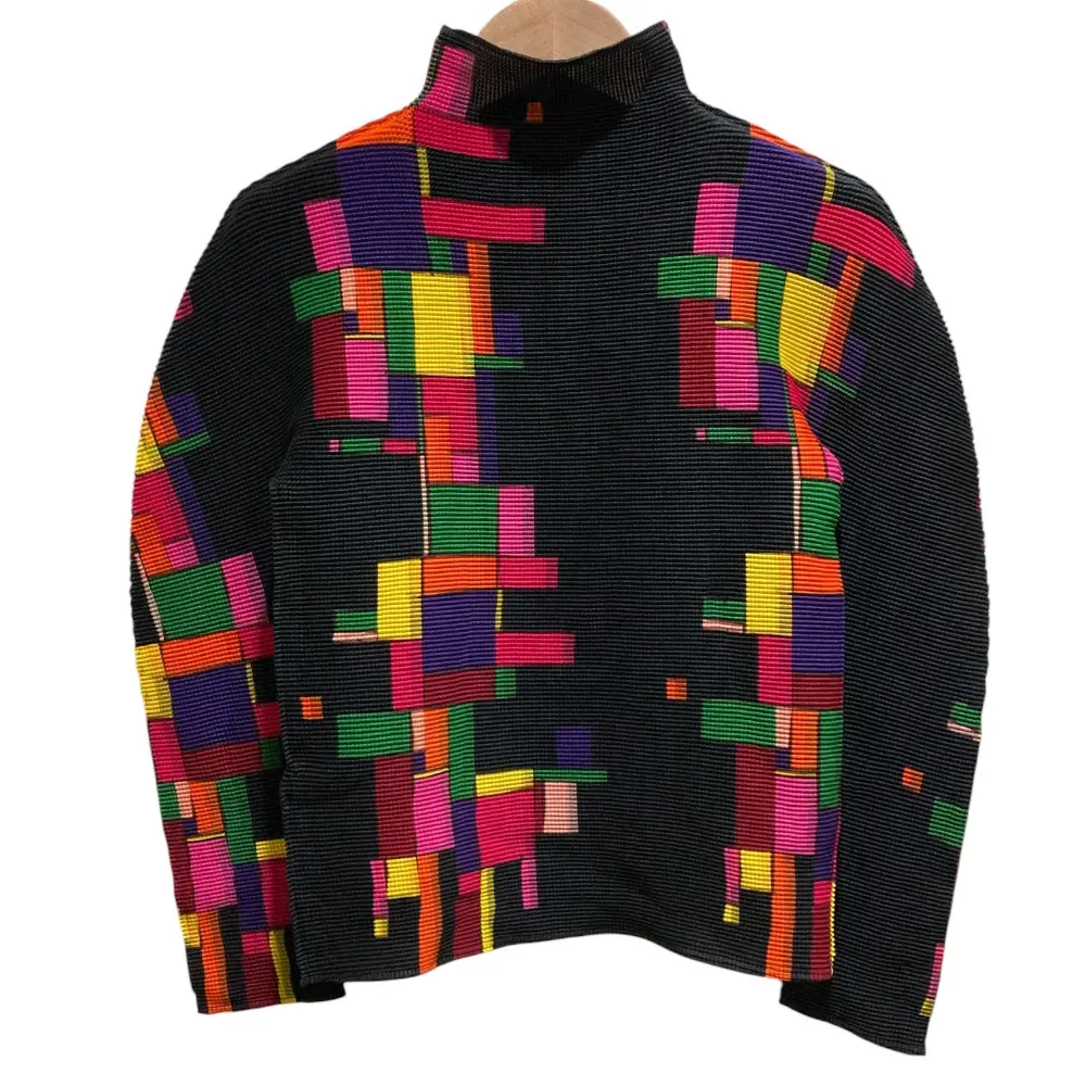 ISSEY MIYAKE me ミー イッセイミヤケ ボックスプリーツ ハイネックカットソー MI33FJ601 ブラック マルチカラー