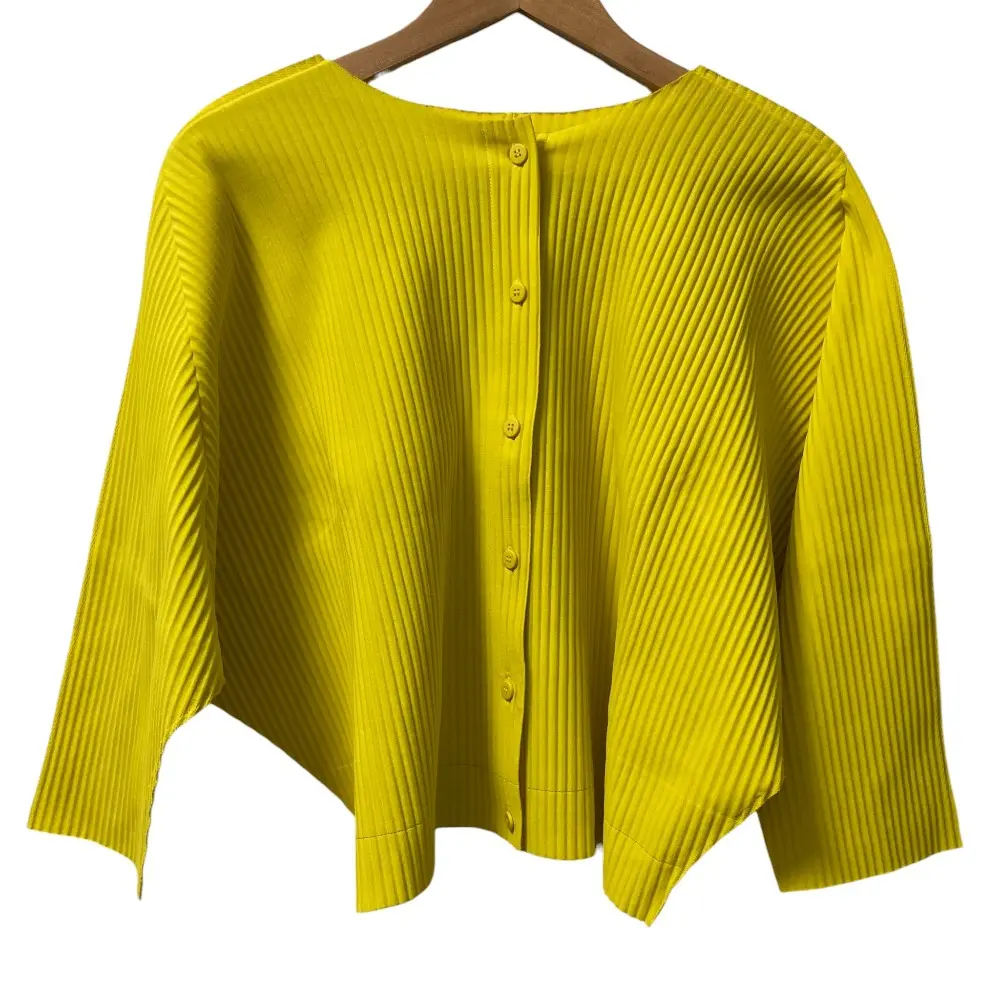 ISSEY MIYAKE me イッセイミヤケ ミー プリーツ ドルマン カーディガン MI92KO702 イエロー