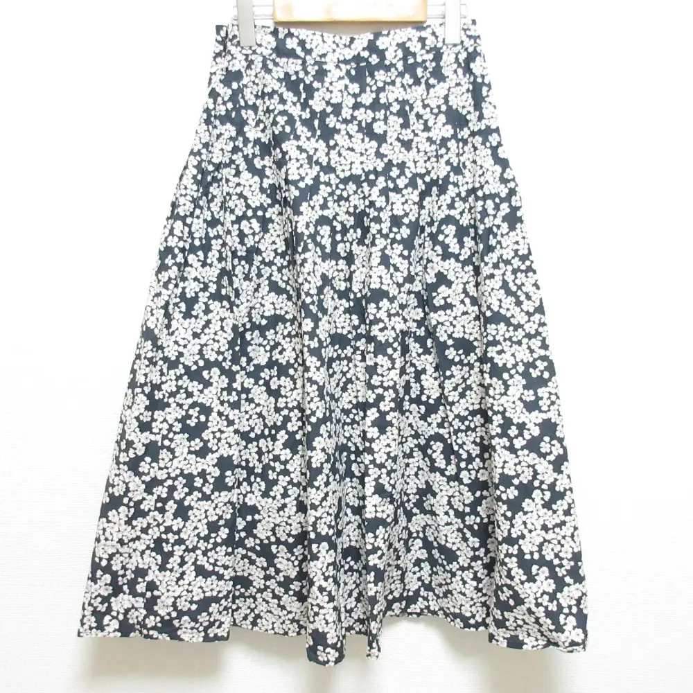 Merlette マーレット Harper Floral-print Cotton-poplin Midi Skirt フラワープリント ミモレ丈スカート サイズ2 ネイビーの買取実績【2024年12月買取】