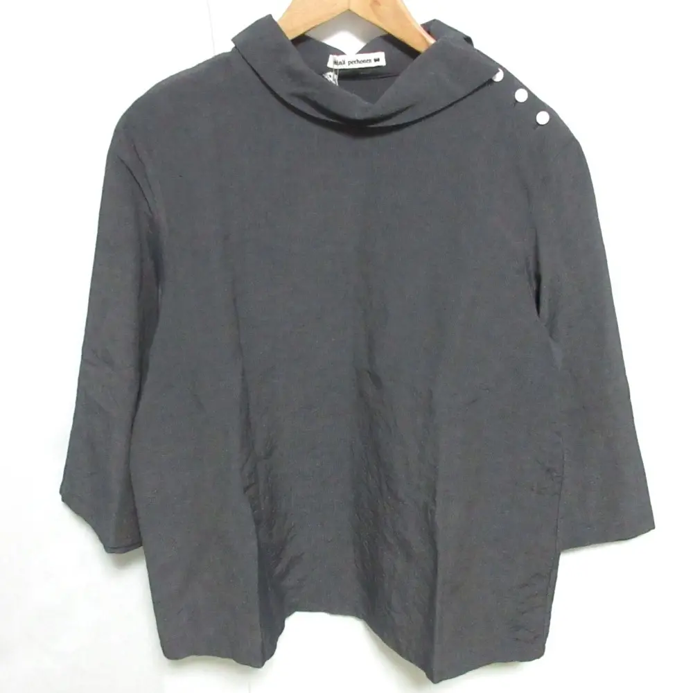 mina perhonen ミナペルホネン march リネン シルクブレンド ショルダーボタン ロールネック ブラウス YS1048 40 ダークグレー