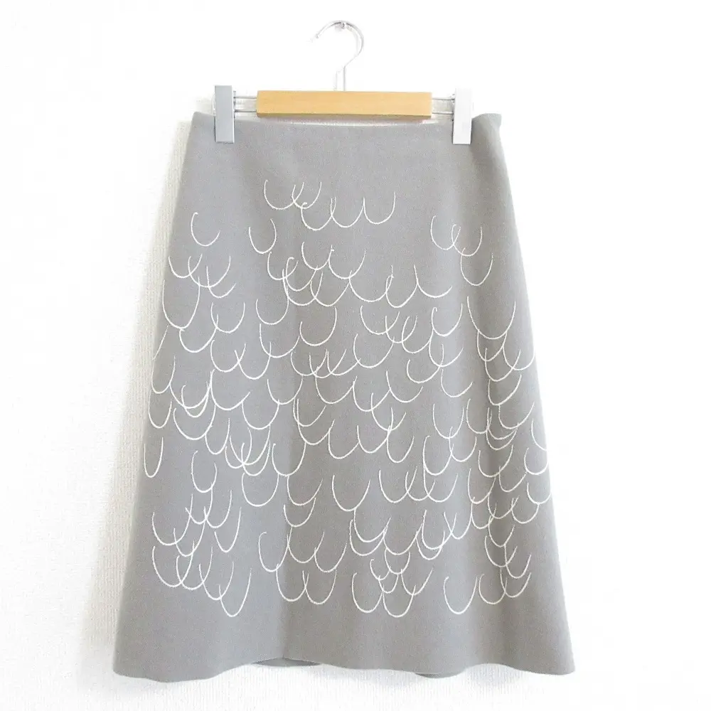 mina perhonen ミナペルホネン plume フロッキープリント ひざ丈 ミディ丈 Aライン スカート ma5533 36 グレー