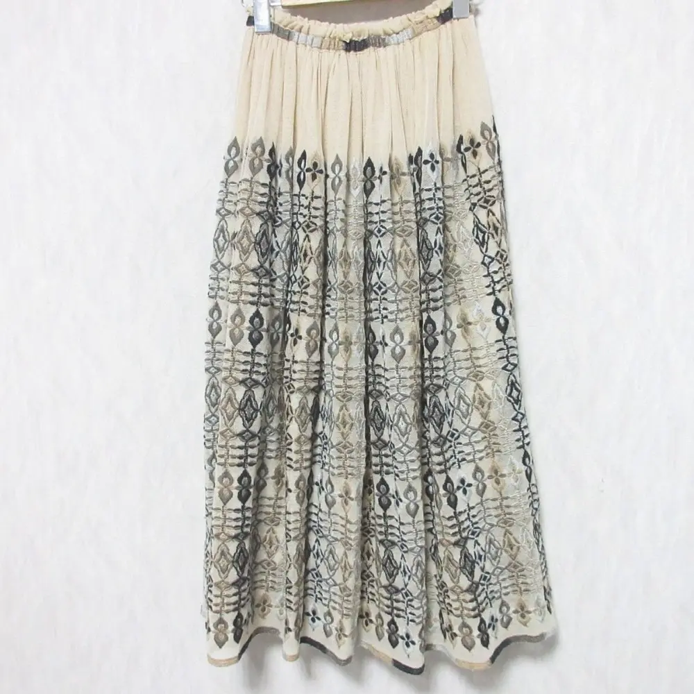 mina perhonen ミナペルホネン petal flame 花びらの炎 チュールレース イージー ロングスカート va5056 36 ベージュ