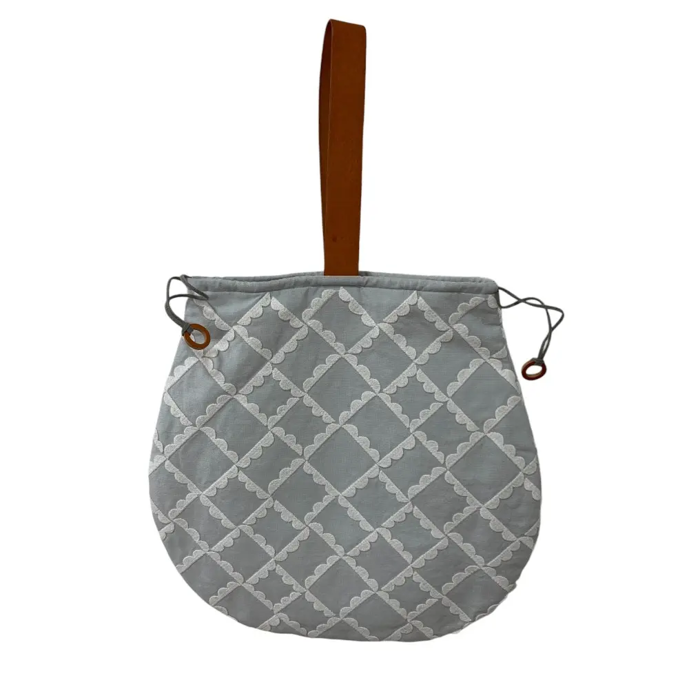 mina perhonen ミナペルホネン pear bag petal fence シルクハンドバッグ ポーチ aas9281 ライトブルー