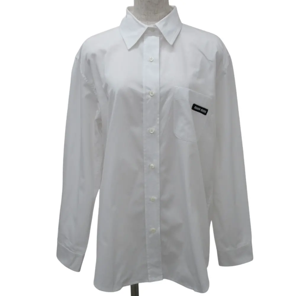 クリーニング済み 23SS miu miu ミュウミュウ コットンポプリン ポケット ロゴ 長袖 シャツ ブラウス MK1727 サイズ40 ホワイト