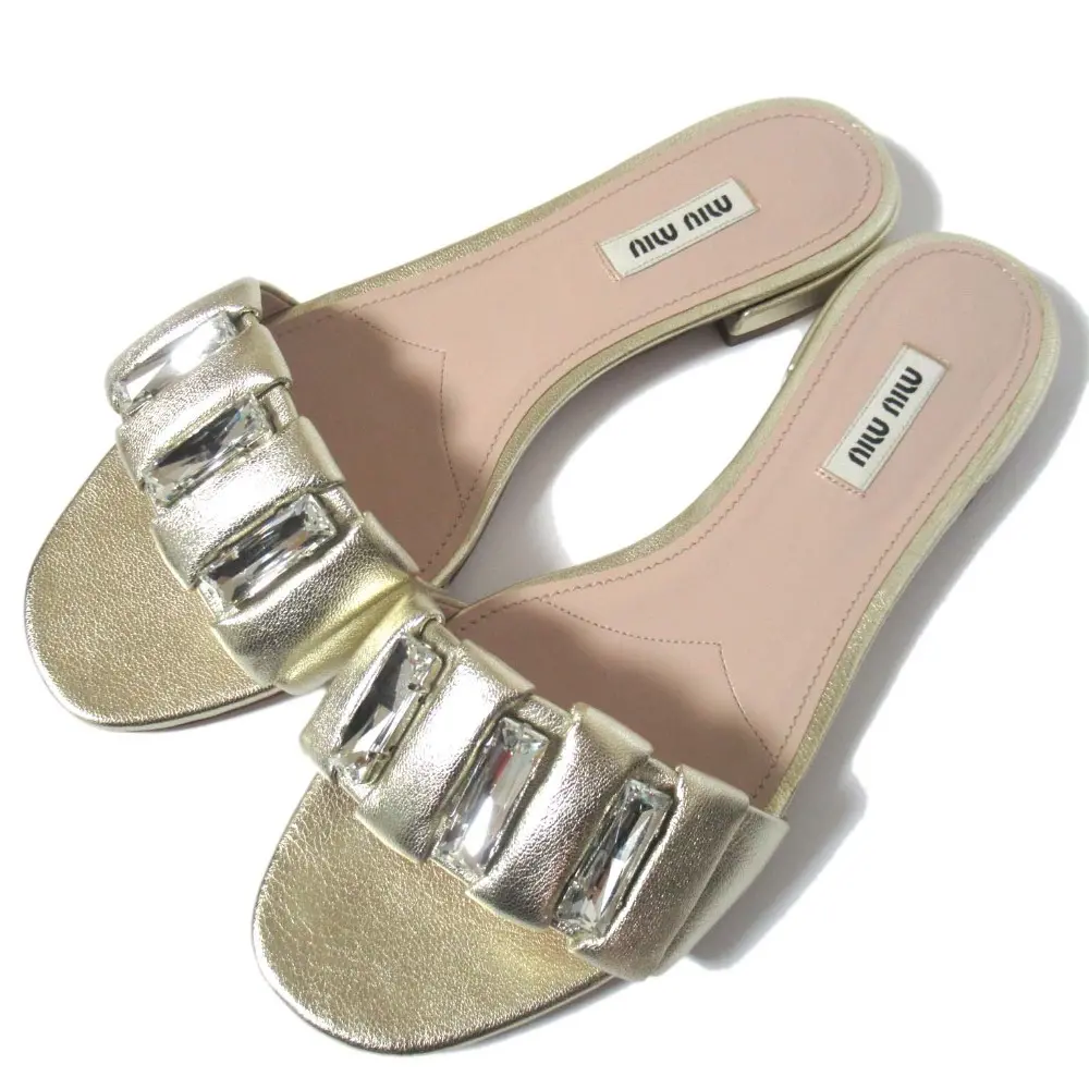 miumiu ミュウミュウ レザー ビジュー フラット スライドサンダル ミュール 38サイズ 25cm相当 ゴールド