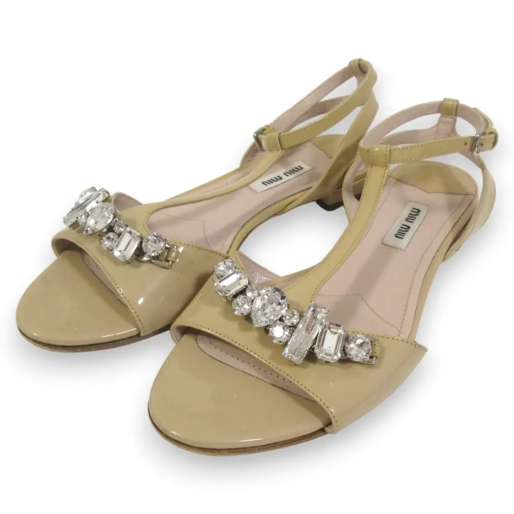 MIU MIU ミュウミュウ パテントレザー ビジュー装飾 Tストラップ サンダル 37 約24cm ベージュ